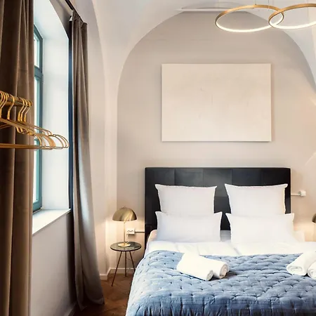New Luxus I Two Kingbeds I Center Апартаменты *
